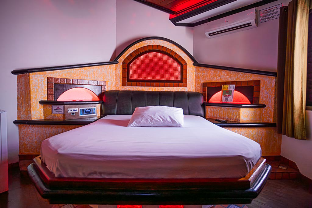 suite-super-luxo-eros-motel-05-01