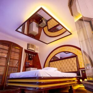 Suíte Super Luxo 21 – Conforto e Discrição no Eros Motel